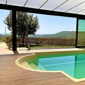 Cal Miret Villa